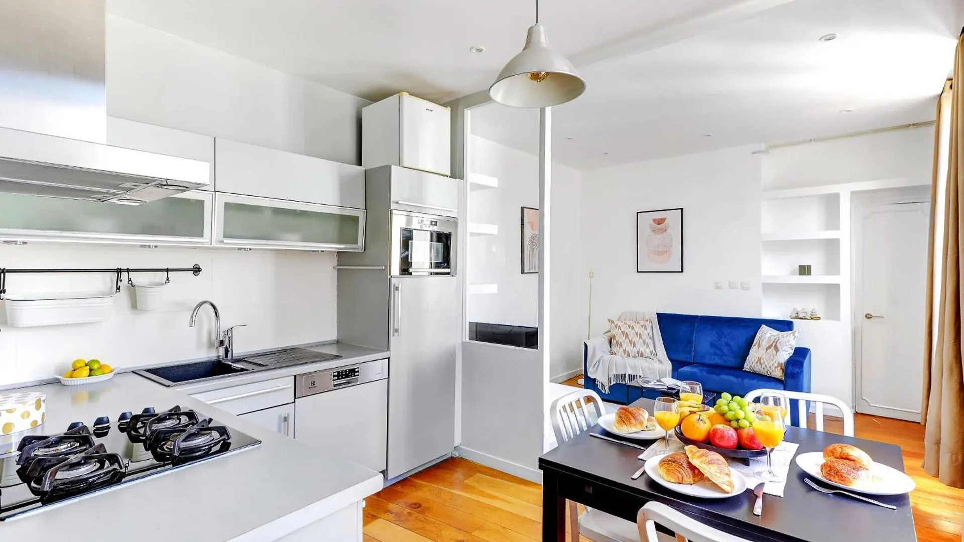 Apartamento Bright 1Br By Palais Garnier & Champs-Elysees París